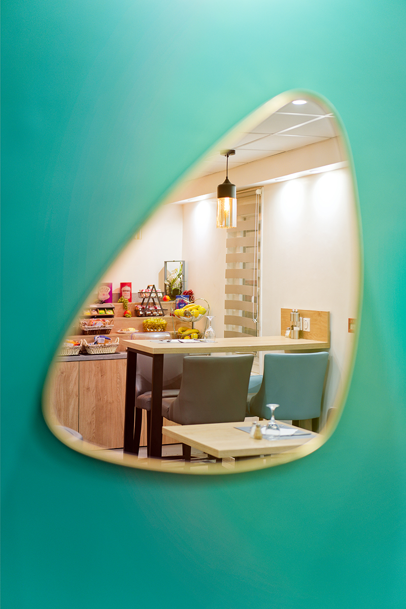 Hotel Bleu France Eragny Applique tete de lit avec prise USB